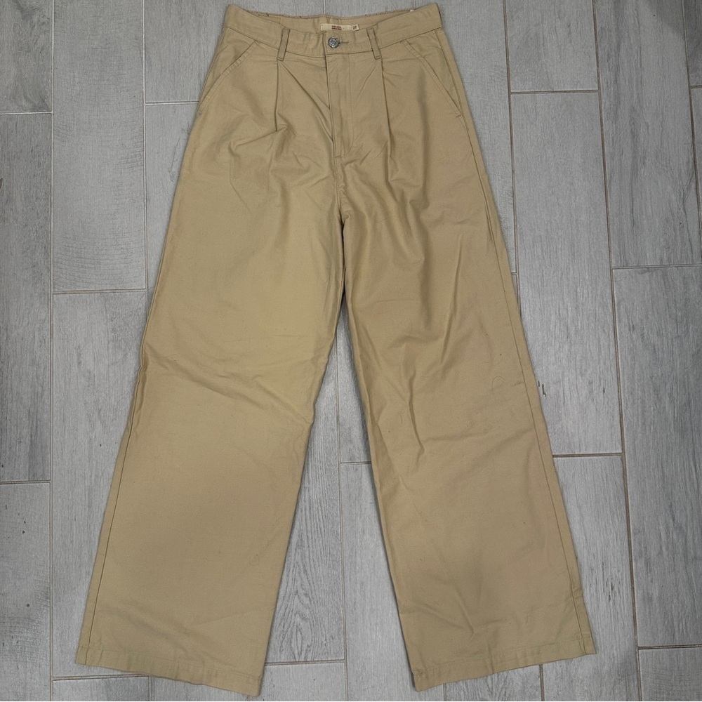 Levi’s High Loose Pleated Pants Tan Khaki